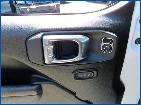 Certified 2025 Jeep Wrangler Unlimited Sport AWD/4WD image 13