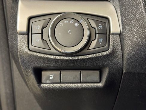 Used 2017 Ford Explorer XLT w/ Equipment Group 202A image 30