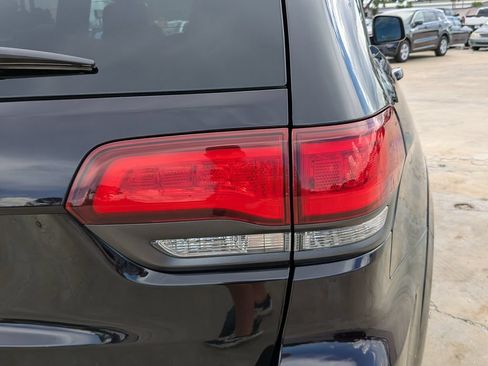 Used 2019 Jeep Grand Cherokee High Altitude RWD image 11