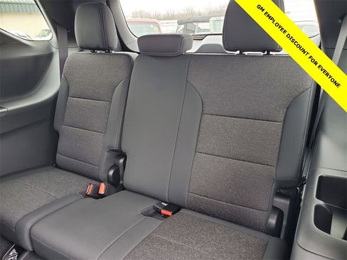 New 2025 Chevrolet Traverse LT w/ Driver Confidence Package image 13