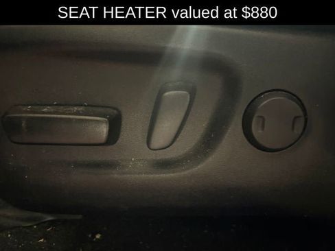 Used 2018 Toyota RAV4 XLE image 4