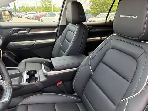 New 2026 GMC Terrain Denali AWD/4WD image 18