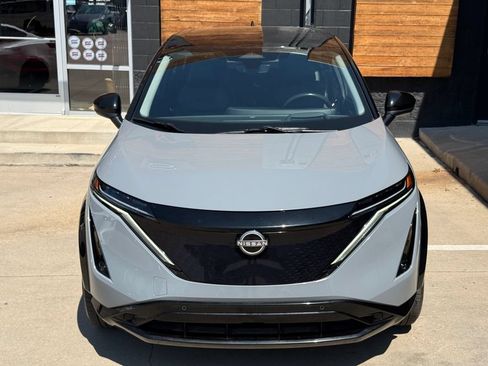 Used 2024 Nissan Ariya FWD image 9