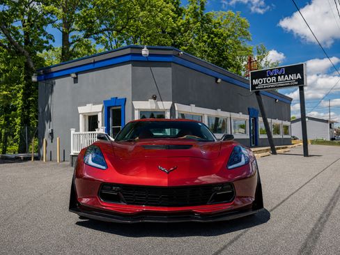 Used 2016 Chevrolet Corvette Z06 w/ 2LZ Preferred Equipment Group RWD image 2