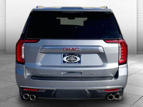 Used 2023 GMC Yukon XL Denali w/ Advanced Technology Package image 3
