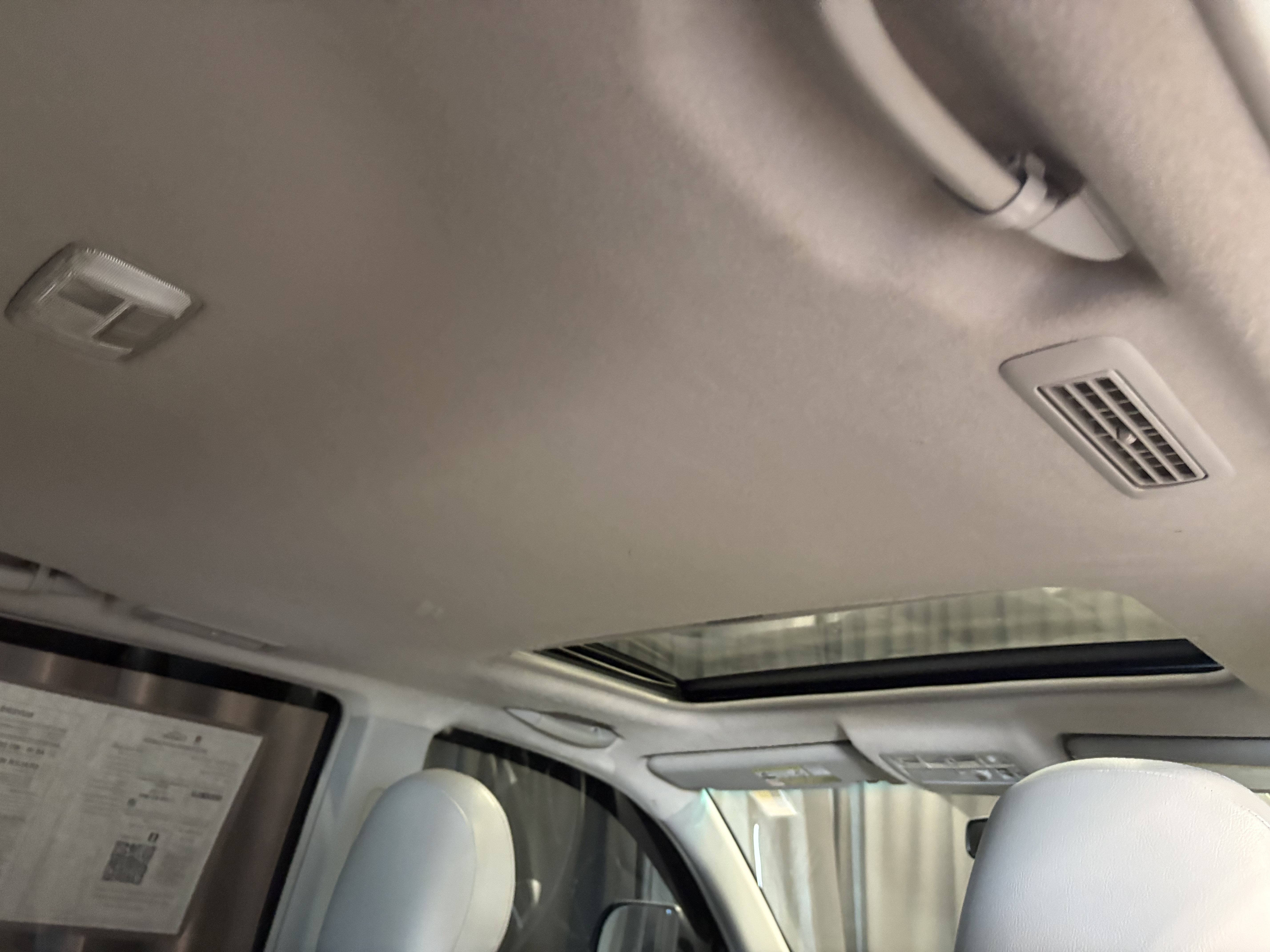 Used 2013 Toyota Highlander SE FWD image 32