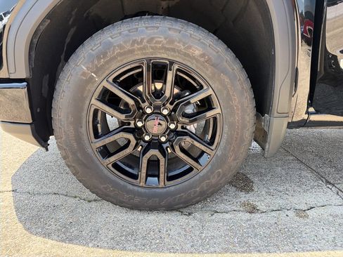 Certified 2024 GMC Sierra 1500 Elevation AWD/4WD image 29