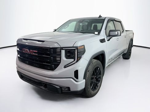 Used 2024 GMC Sierra 1500 Elevation AWD/4WD image 3