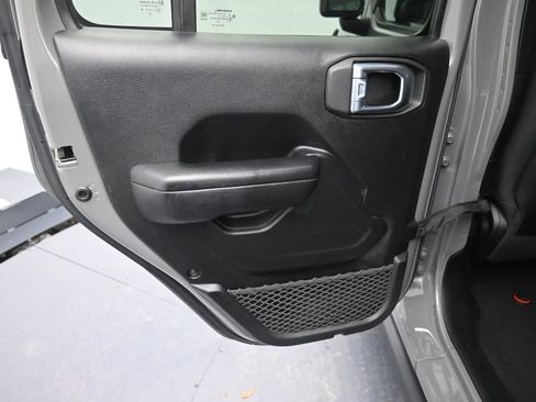 Used 2021 Jeep Gladiator Mojave w/ Auxiliary Switch Group image 23