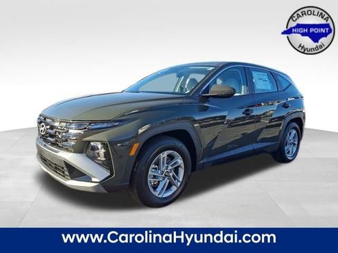 New 2026 Hyundai Tucson SE image 2