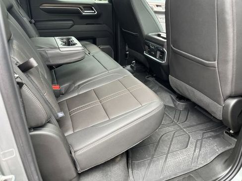 Used 2024 Chevrolet Silverado 1500 High Country w/ High Country Premium Package image 32