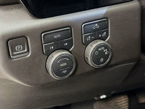 Used 2024 Chevrolet Silverado 1500 LT AWD/4WD image 13
