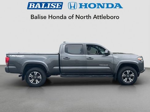 Used 2016 Toyota Tacoma TRD Sport w/ Towing Package AWD/4WD image 12