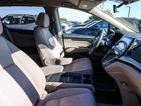Used 2019 Honda Odyssey EX image 18