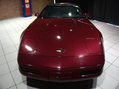 Used 1993 Chevrolet Corvette Coupe RWD image 8
