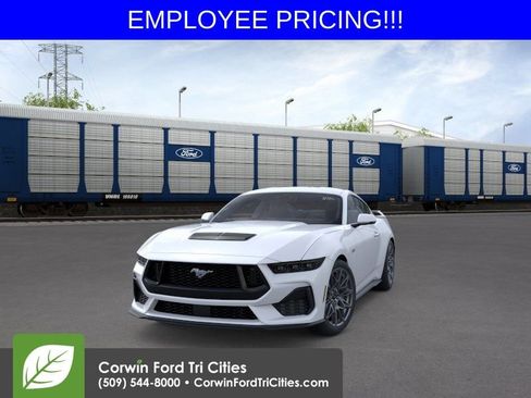 New 2026 Ford Mustang GT RWD image 3
