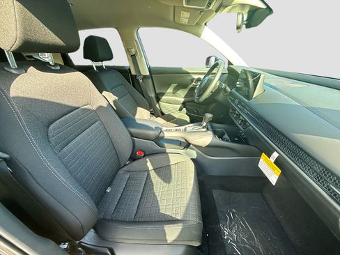 Certified 2026 Honda HR-V LX image 22