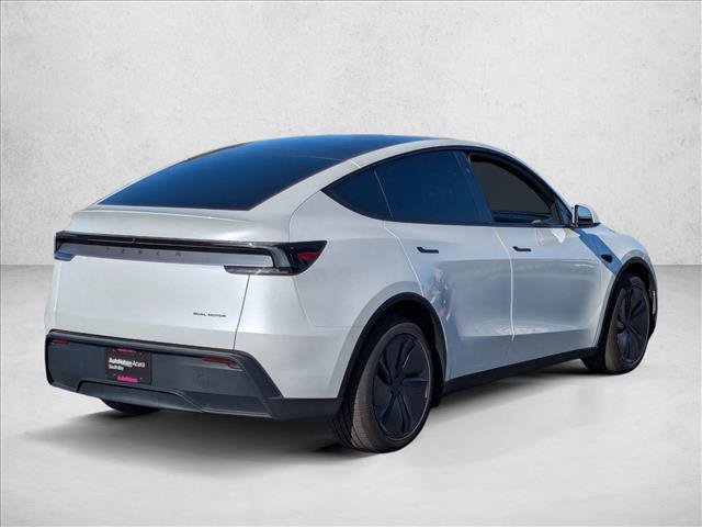 Used 2026 Tesla Model Y AWD image 5