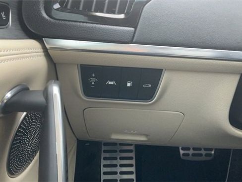 Certified 2023 Kia Stinger GT2 image 19