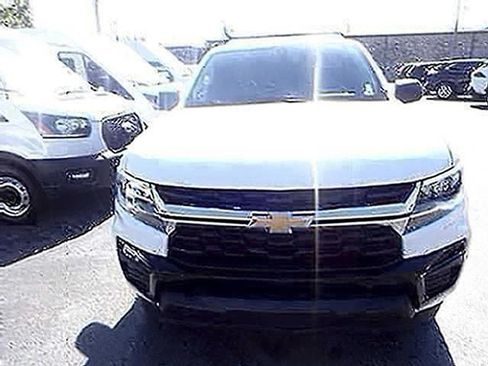Used 2022 Chevrolet Colorado W/T w/ WT Convenience Package RWD image 2