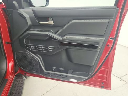 Used 2025 Toyota 4Runner Limited RWD image 32