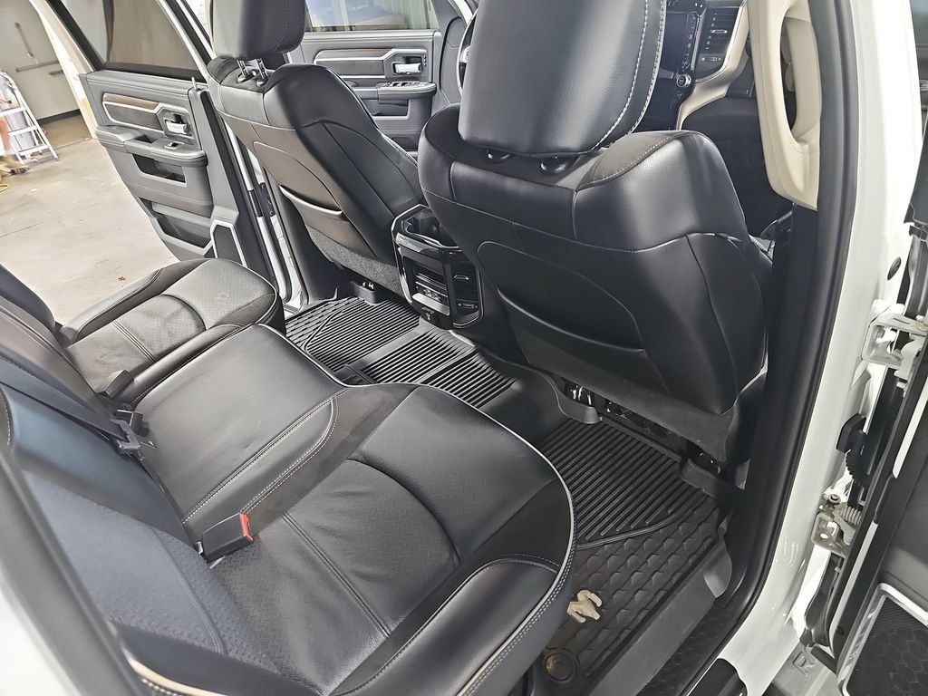 Used 2023 RAM 2500 Laramie AWD/4WD image 11