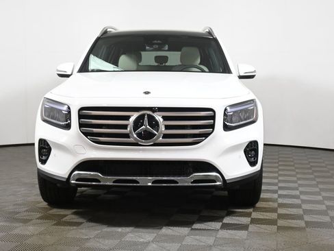 New 2026 Mercedes-Benz GLB 250 4MATIC image 10