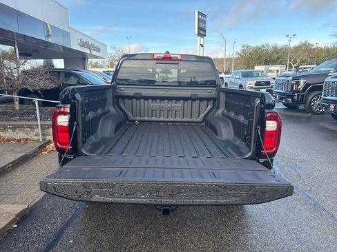 New 2026 GMC Canyon Denali w/ LPO, Denali Black Edition image 25