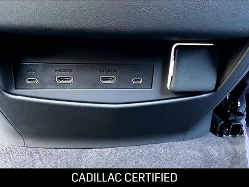 Used 2026 Cadillac Escalade ESV Sport w/ LPO, ONYX Package image 36