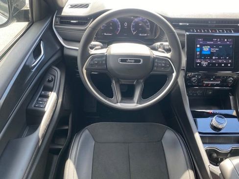 New 2025 Jeep Grand Cherokee Altitude w/ Trailer Tow Package image 35