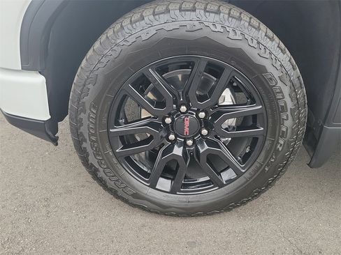 Used 2025 GMC Sierra 1500 Elevation w/ Elevation Premium Package image 29