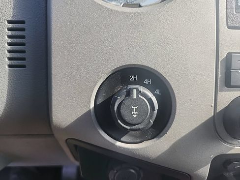 Used 2014 Ford F250 XLT AWD/4WD image 24