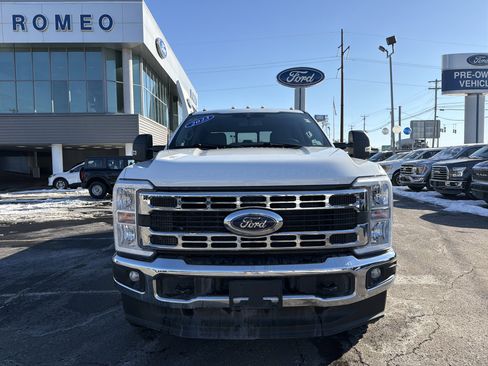 Used 2023 Ford F250 XLT w/ FX4 Off-Road Package image 2