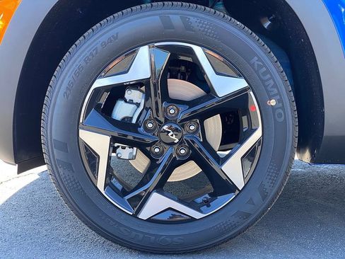 New 2026 Kia Seltos S FWD image 10