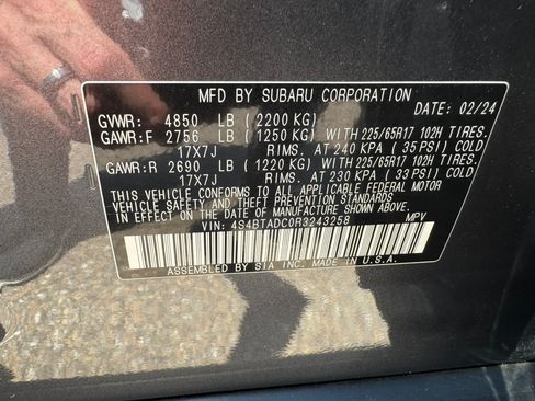 Used 2024 Subaru Outback Premium AWD/4WD image 23