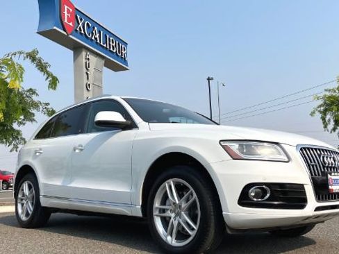 Used 2015 Audi Q5 2.0T Premium Plus w/ Technology Package AWD/4WD image 2