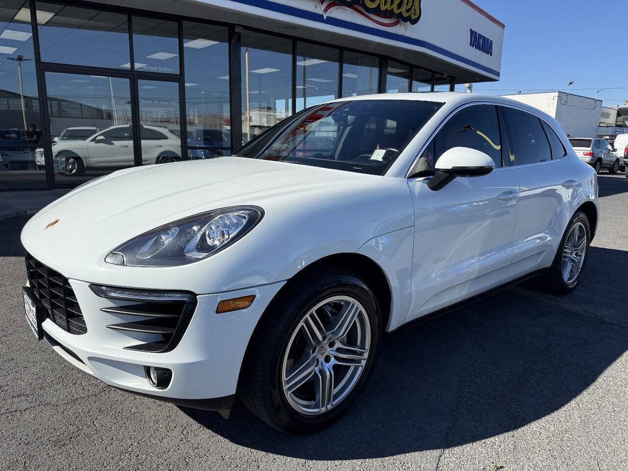 Used 2017 Porsche Macan S AWD/4WD image 1