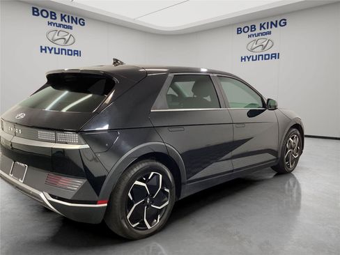 Certified 2024 Hyundai Ioniq 5 SEL RWD image 5