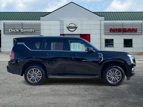 New 2025 Nissan Armada Platinum w/ Convenience Package image 2