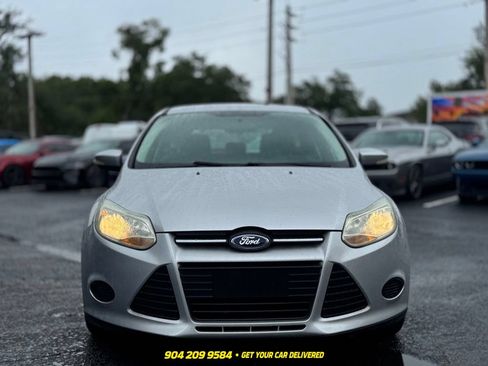 Used 2014 Ford Focus SE FWD image 12