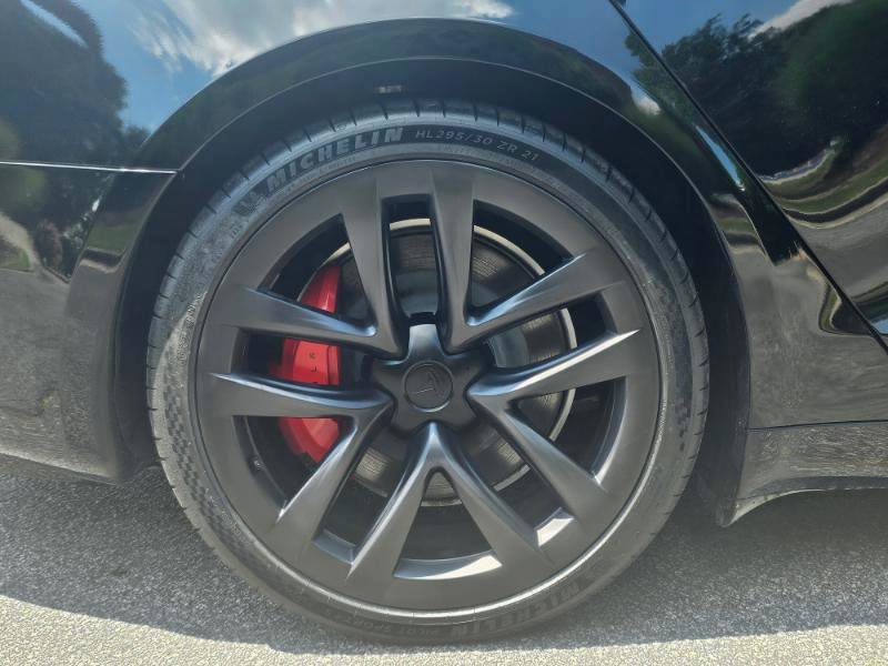 Used 2024 Tesla Model S Plaid AWD/4WD image 19