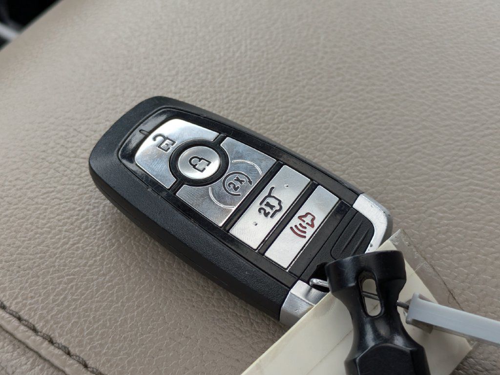 Used 2021 Ford Expedition XLT RWD image 29