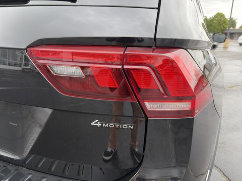 Certified 2023 Volkswagen Tiguan SEL R-Line AWD/4WD image 5