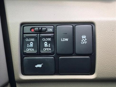 Used 2016 Honda Odyssey EX-L image 16