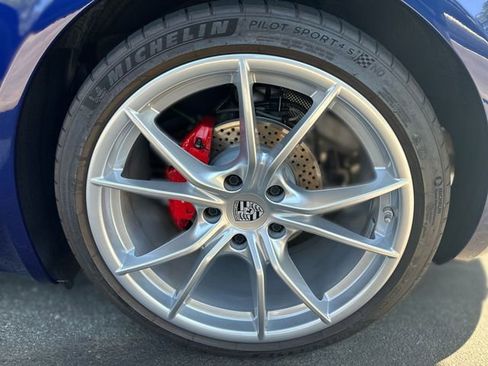 Used 2024 Porsche 718 Boxster S RWD image 10