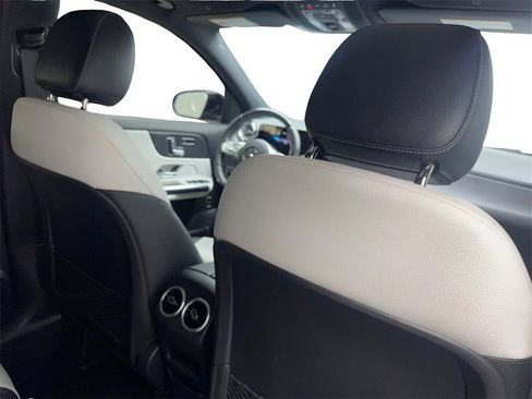 Used 2022 Mercedes-Benz GLA 35 AMG 4MATIC image 40