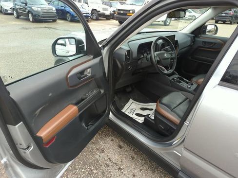 Certified 2022 Ford Bronco Sport Outer Banks w/ Tech Package image 9