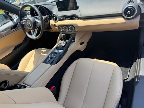 New 2026 MAZDA MX-5 Miata RF Grand Touring RWD image 4