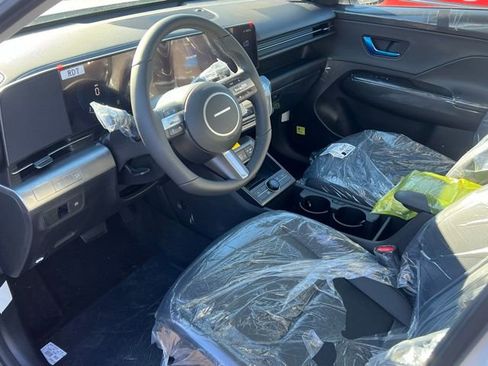 New 2026 Hyundai Kona SEL Premium image 9