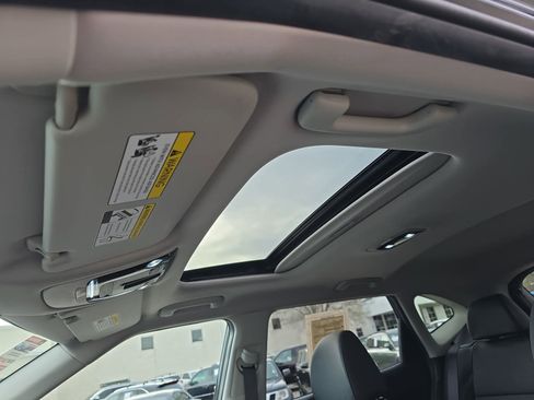 Used 2024 Kia Seltos SX w/ SX Sunroof Package image 31